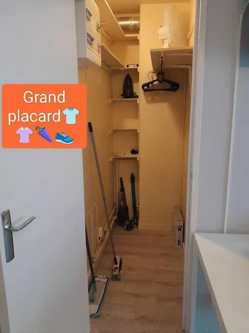 Dinan Proche Gare Apartment 0*,